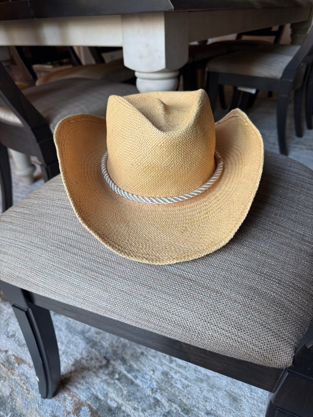 Gladys Tamez Millinery like new Zuma style